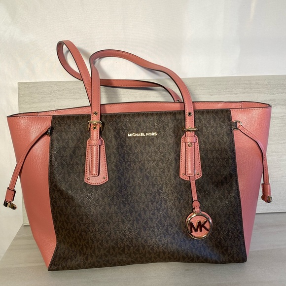 Michael Kors bag - Picture 2 of 8